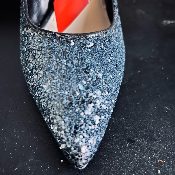 NINE WEST Navy/Black Gradient Glitter Pumps 4-inch Heels. Used as Event Display - Picture 2 of 14